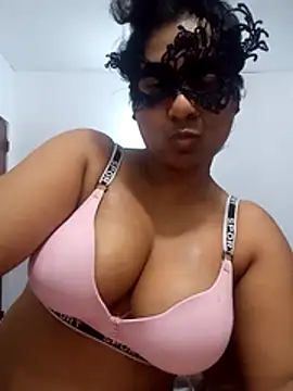Snapshot of Expose_Queen chatting on May 15, 4:58 pm Expose Queen online show from May 15, 4:58 pm
