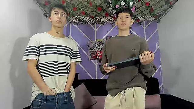 heyy noah11 online show from March 7, 1:41 pm