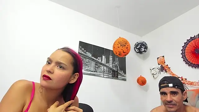 Sofi And Santy online show from October 18, 1:30 am