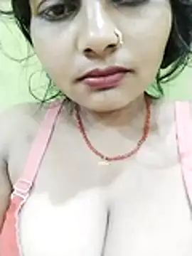 kiara-simmi online show from February 9, 11:31 pm