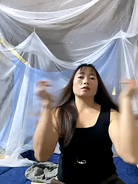 Snapshot of Maymay__ chatting on October 29, 1:19 am Maymay   online show from October 29, 1:19 am