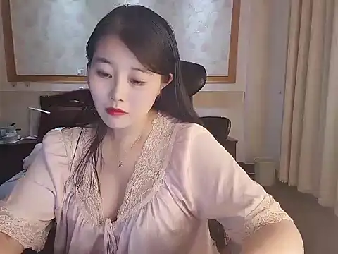 Snapshot of qingling- chatting on October 15, 10:37 am qingling- online show from October 15, 10:37 am