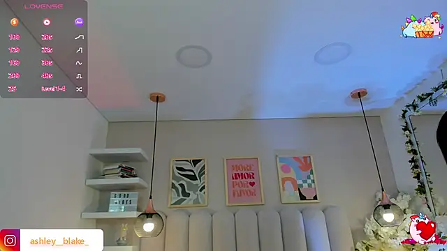 Isabella  gonzalez  online show from February 5, 5:56 am