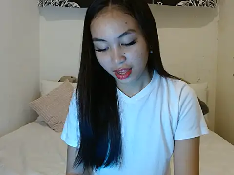 ItsXxxcole3 online show from May 19, 3:51 pm