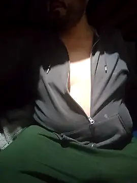 Snapshot of axel-spr chatting on October 15, 5:18 am axel-spr online show from October 15, 5:18 am