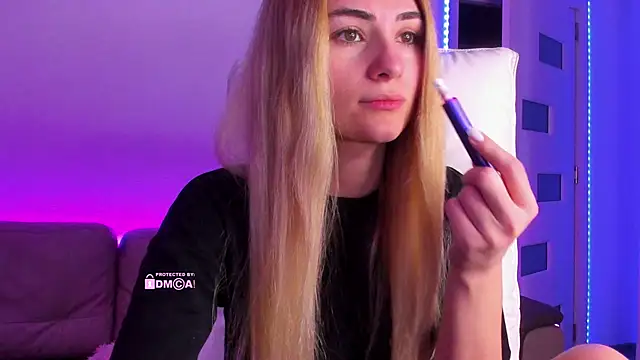 Snapshot of passionka chatting on January 11, 1:43 am passionka online show from January 11, 1:43 am