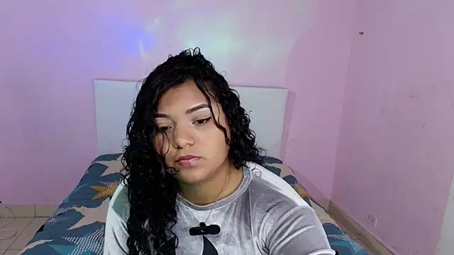 AlissonCurly  online show from October 11, 6:17 pm