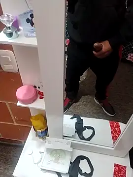 SlingingAsteroid online show from April 8, 12:49 pm