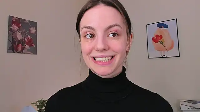 sweet and flirt online show from March 18, 7:33 am