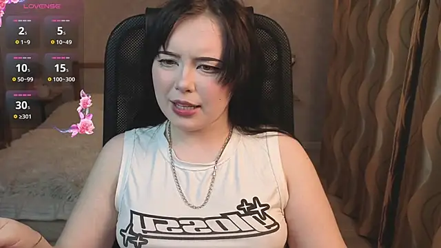 JuliettaKraft online show from October 15, 3:01 pm