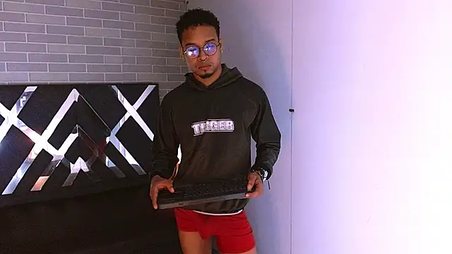 Jayden Morris online show from February 2, 11:53 am