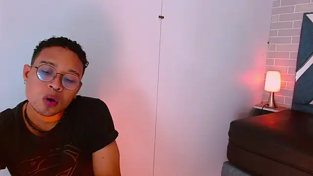 Jayden Morris online show from February 13, 7:32 pm