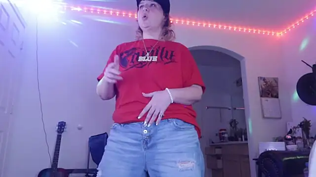 Snapshot of BellaBlueBBW chatting on January 20, 10:40 am BellaBlueBBW online show from January 20, 10:40 am