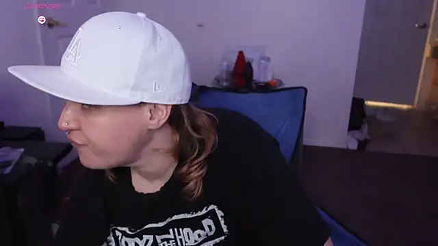 Snapshot of BellaBlueBBW chatting on February 13, 6:48 pm BellaBlueBBW online show from February 13, 6:48 pm