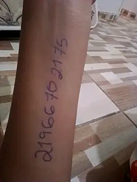 Snapshot of Camilanifeta chatting on February 2, 3:22 pm Camilanifeta online show from February 2, 3:22 pm