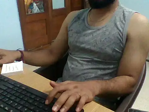 Snapshot of Moanographer chatting on October 13, 6:57 am Moanographer online show from October 13, 6:57 am