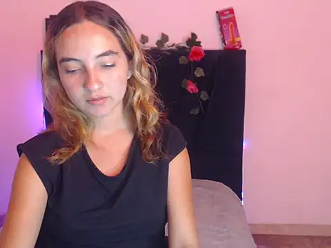 mandyy petite online show from October 11, 7:56 pm