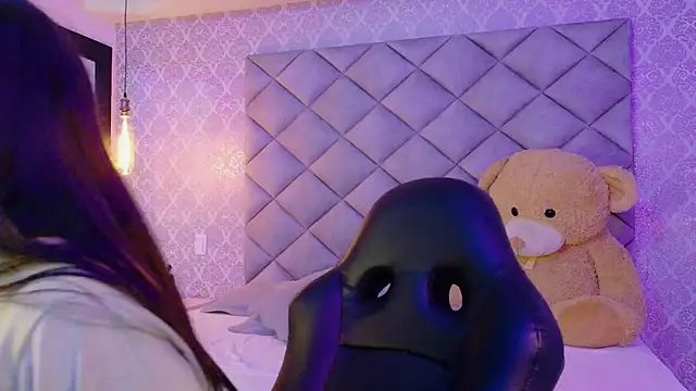 CARO ADAMS1 online show from November 24, 11:54 am