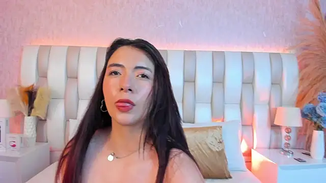 Ari lynn  online show from December 3, 3:25 am