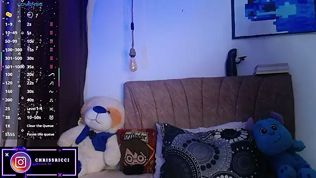Snapshot of Chriss-ricci chatting on October 13, 5:18 am Chriss-ricci online show from October 13, 5:18 am