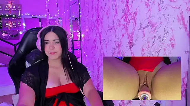 Snapshot of EvaBloom__ chatting on February 20, 10:10 pm EvaBloom online show from February 20, 10:10 pm