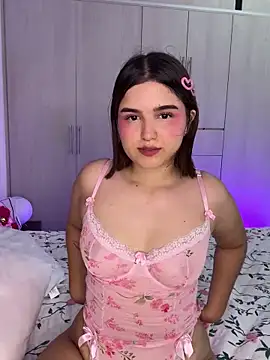 MIACUTEE  online show from October 21, 11:05 pm