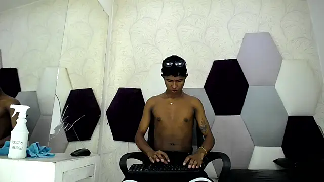 Mick storm online show from February 26, 7:35 pm