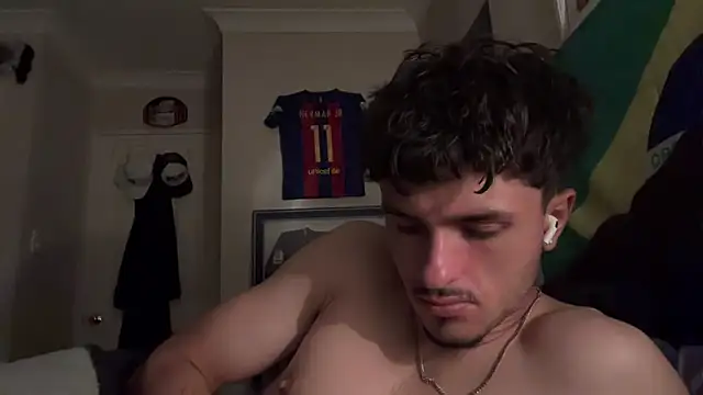 Snapshot of lolgotemhalol chatting on October 16, 3:46 pm lolgotemhalol online show from October 16, 3:46 pm