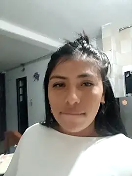 Snapshot of Esmeralda_baby chatting on October 12, 4:22 am Esmeralda baby online show from October 12, 4:22 am