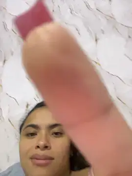 safadinhaquenteW online show from October 18, 4:04 am