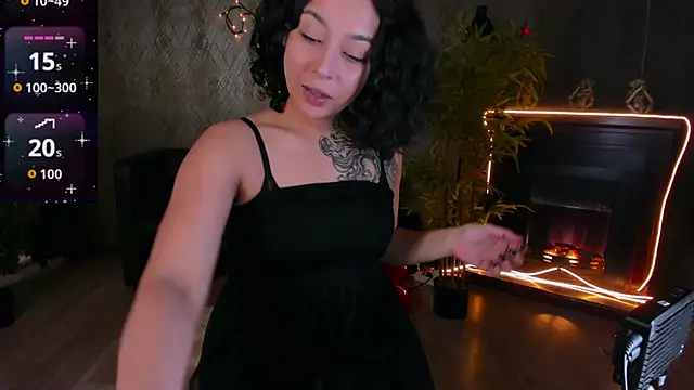 Aisha Goldstein online show from February 13, 7:48 am