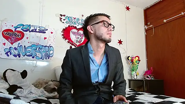 picante70  online show from March 20, 11:15 am