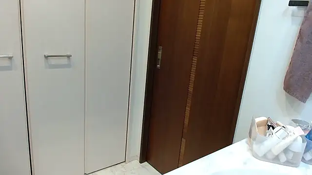 Snapshot of _Ema_ch chatting on January 15, 10:13 pm Ema ch online show from January 15, 10:13 pm