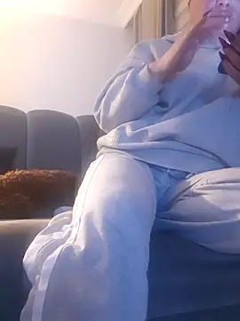 Trans Mahsen online show from October 21, 6:08 pm