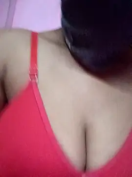 pooj2345 online show from October 13, 10:48 am