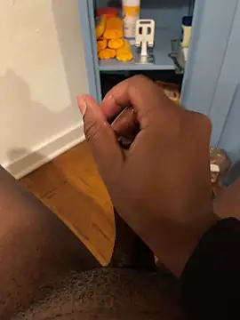 Snapshot of leatherblackface chatting on March 31, 2:24 am leatherblackface online show from March 31, 2:24 am