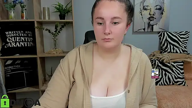 Snapshot of Undinna chatting on October 16, 2:51 pm Undinna online show from October 16, 2:51 pm