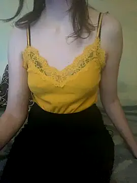 KittieCreme online show from December 4, 9:40 am