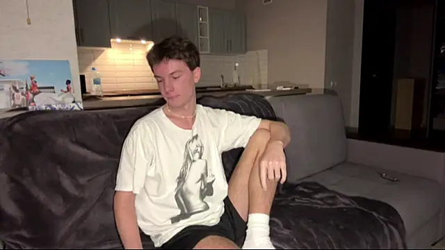 Jeremy1Scott online show from November 3, 3:41 am