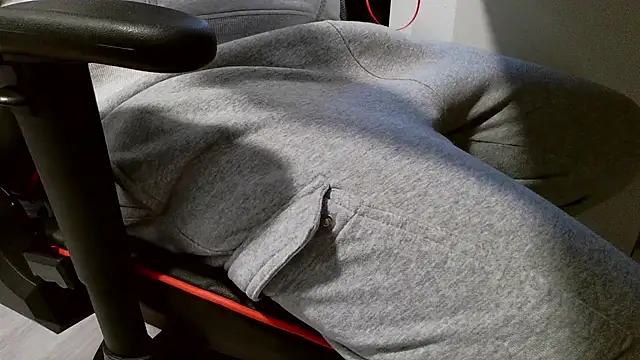 Snapshot of Twilightboys chatting on October 18, 3:13 pm Twilightboys online show from October 18, 3:13 pm