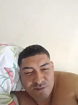 Snapshot of sexyandres_23 chatting on October 12, 9:14 pm sexyandres 23 online show from October 12, 9:14 pm