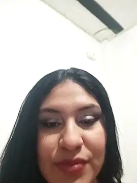 Snapshot of Pocahont_as chatting on October 14, 3:51 am Pocahont as online show from October 14, 3:51 am