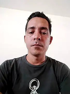 Snapshot of David_man33 chatting on October 17, 6:43 pm David man33 online show from October 17, 6:43 pm