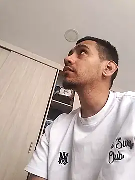 Snapshot of Andyy_Carterr chatting on October 26, 8:48 pm Andyy Carterr online show from October 26, 8:48 pm