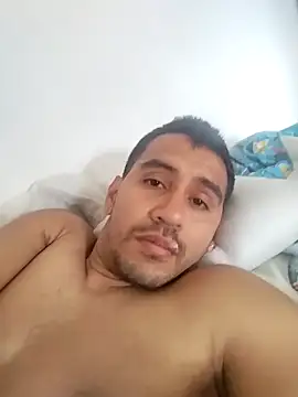 Snapshot of Andyy_Carterr chatting on February 17, 8:37 pm Andyy Carterr online show from February 17, 8:37 pm