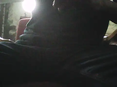 Snapshot of incestmom chatting on October 16, 3:29 am incestmom online show from October 16, 3:29 am