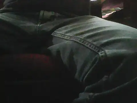 Snapshot of incestmom chatting on March 13, 11:06 am incestmom online show from March 13, 11:06 am