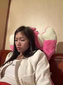 -Paige- online show from February 3, 2:53 am