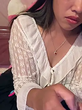 -Paige- online show from April 22, 4:19 pm