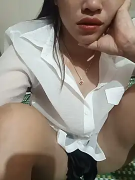 -Paige- online show from May 18, 12:40 am